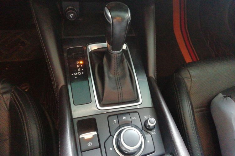 Used Mazda Atenza 2017 2.0L Blue Sky Luxury Edition
