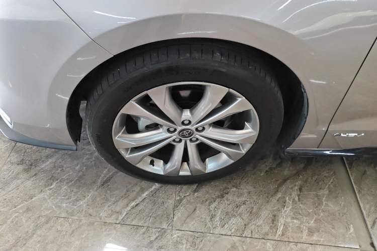 Used Toyota Sienna 2024 2.5L Hybrid Luxury Edition