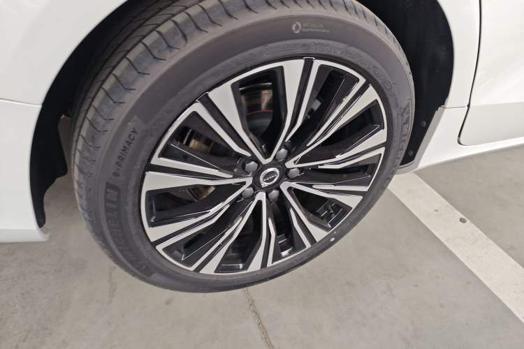 Used Volvo S60 2025 B4 Zhiyuan Luxury Edition