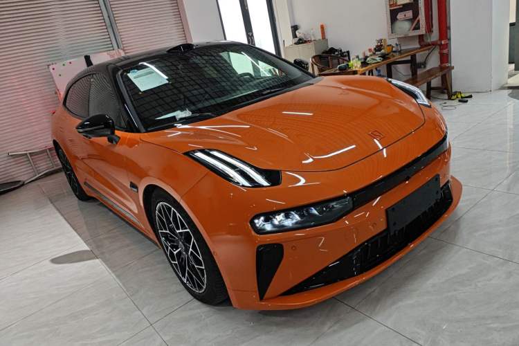 Used Zeekr 001 2024 YOU Edition 100 kWh All-Wheel Drive Front Right 45 Deg