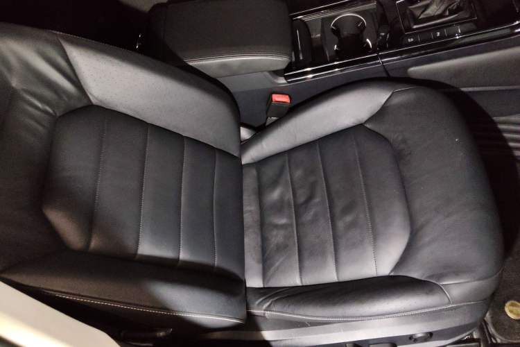 Used Volkswagen Phideon 2018 Revised Version 380TSI Two-Wheel Drive Business Edition
