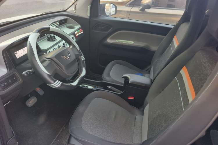 Used Wuling Hongguang MINIEV 2021 Macaron Fashion Model Lithium Iron Phosphate