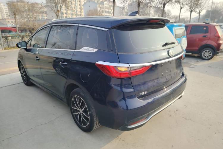 Used BYD Song MAX 2017 1.5T Automatic Smart Connect Elite 7-Seater