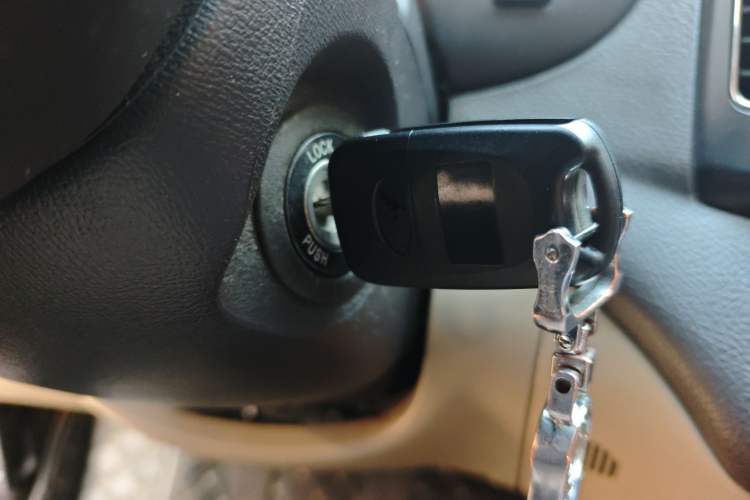 Used Hyundai Celesta 2011 1.6L Manual Comfort Edition