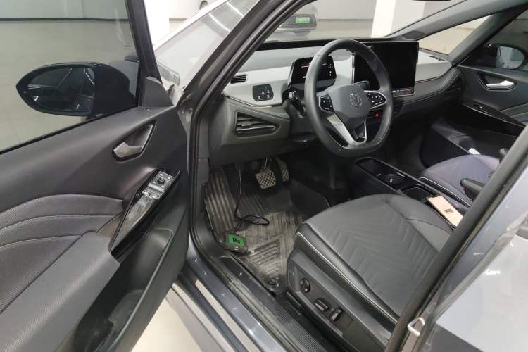 Used Volkswagen ID.3 2025 Smart Edition Outstanding Model
