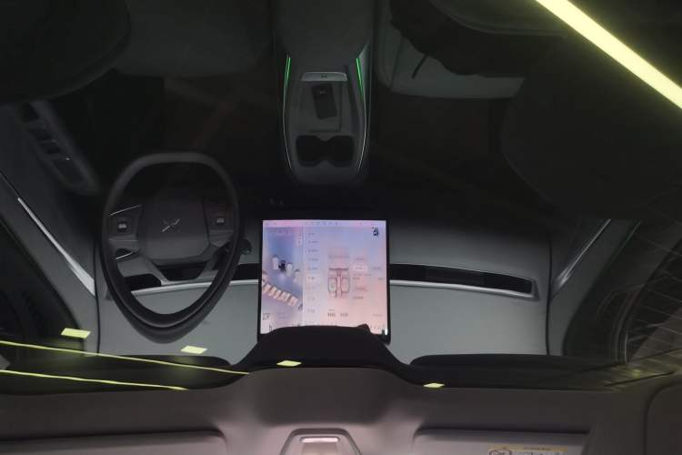 Used XPeng MONA M03 2025 600 with Ultra-Long Range Max Headliner