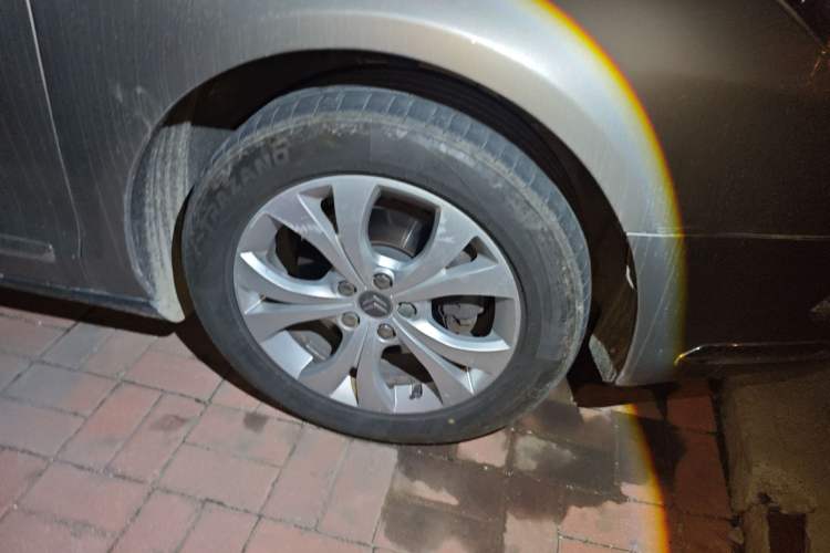 Used Citroen C5 2011 2.3L Automatic Zunyu Version
