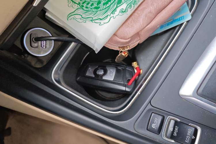 Used BMW 3 Series 2013 320Li Fashion Model
