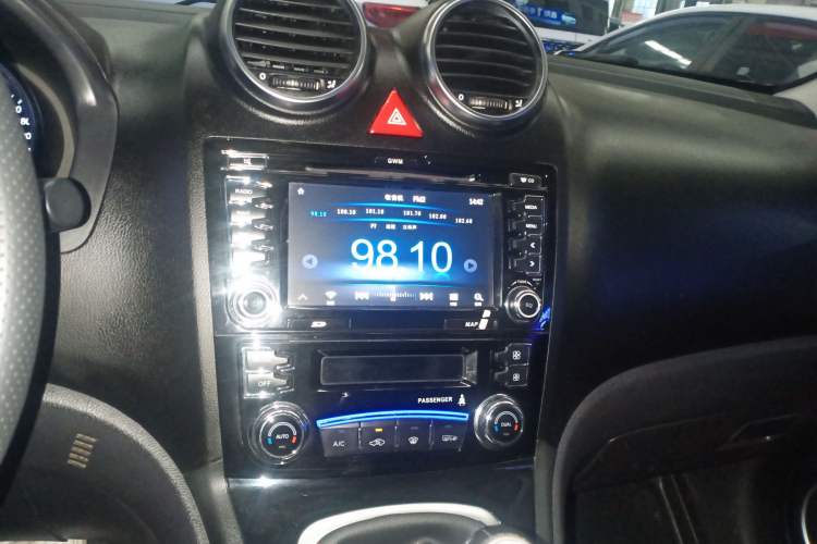 Used Haval H6 2016 Upgraded Model 1.5T Manual Two-Wheel Drive Elite Version
