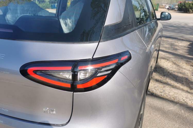 Used Geely Galaxy Geome 2026 Model 310km Dream Edition Right Rear Taillight