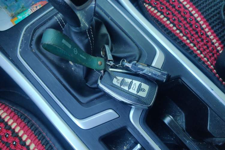 Used Geely Auto Vision X6 2020 1.4T Manual Luxury Model