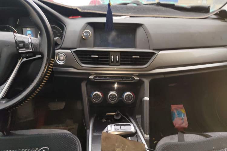 Used Haval H6 2018 Sport Edition 1.5T Automatic Two-Wheel Drive Elite Model China V Standard