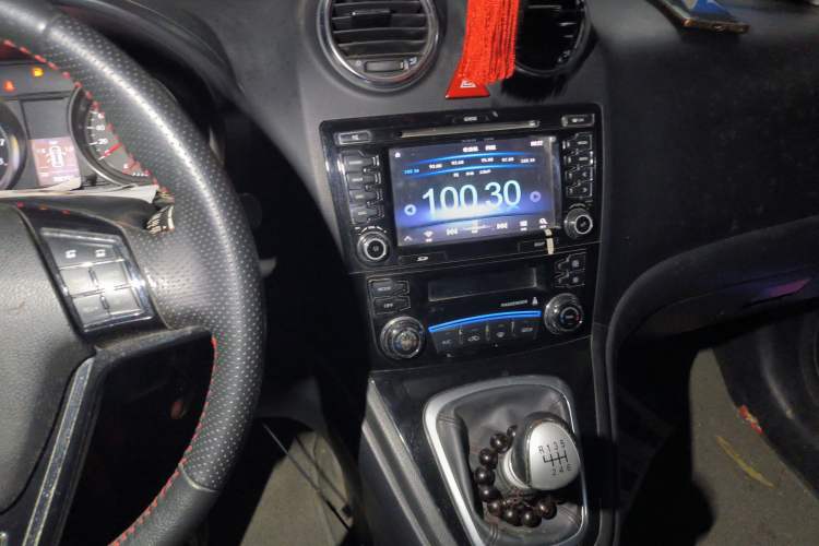 Used Haval H6 2013 Upgraded Model 1.5T Manual Two-Wheel Drive Elite Version