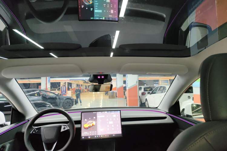 Used Tesla Model Y 2025 Rear-Wheel-Drive Version