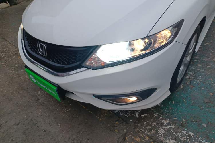 Used Honda Jade 2013 1.8L automatic Comfort version 5 seats Left Front Headlight