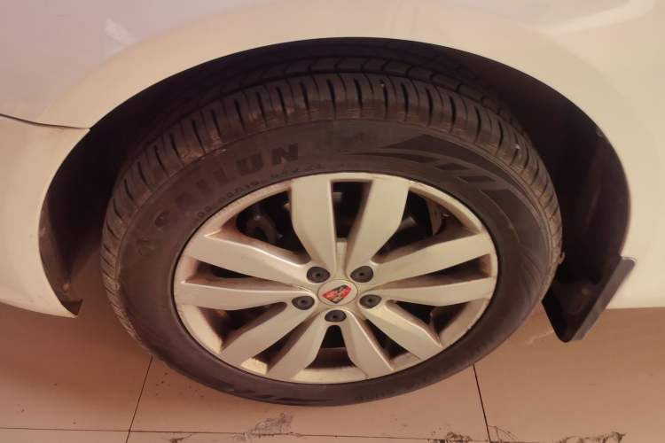 Used Roewe 350 2014 1.5L Automatic Xunyue Version Left Front Wheel Hub