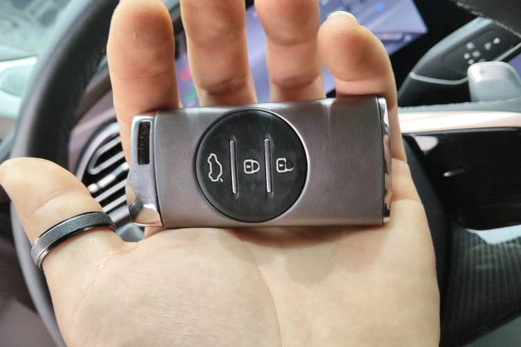 Used EXEED Lanyue 2023 400T Four-Wheel Drive Star Prestige 7-Seater