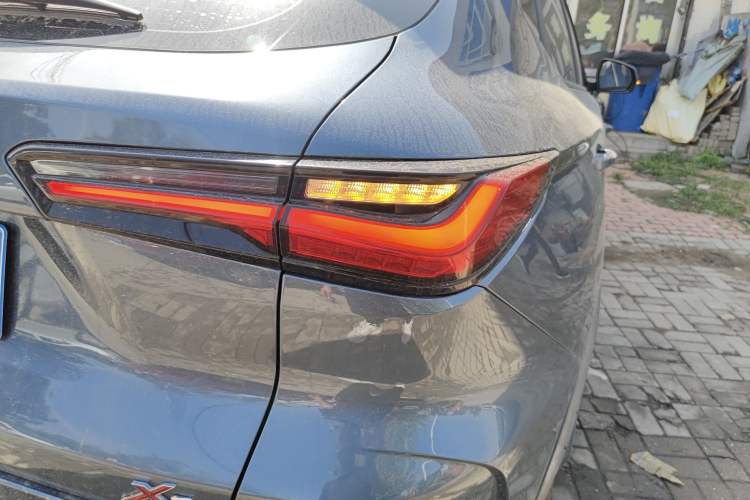 Used CHANGAN OSHAN X5 2021 Revised Version 1.6L Manual Luxury Edition
