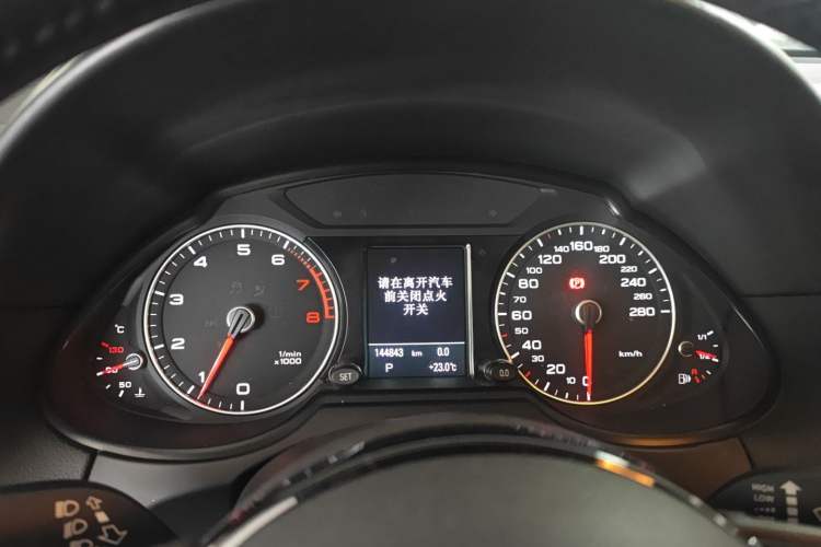 Used Audi Q5 2018 Collector's Edition 40 TFSI Technology Model
