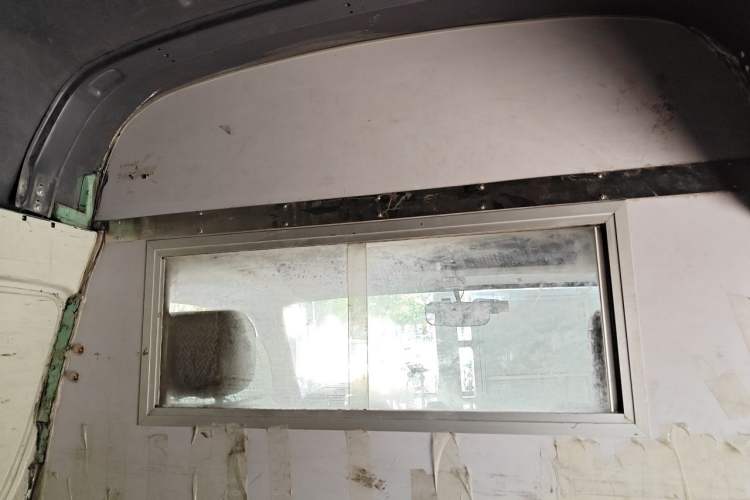 Used Golden Dragon Hiace 
