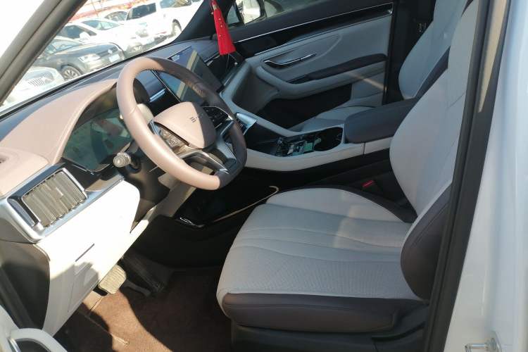 Used BYD Song PLUS New Energy 2025 DM-i 112KM Prestige Model