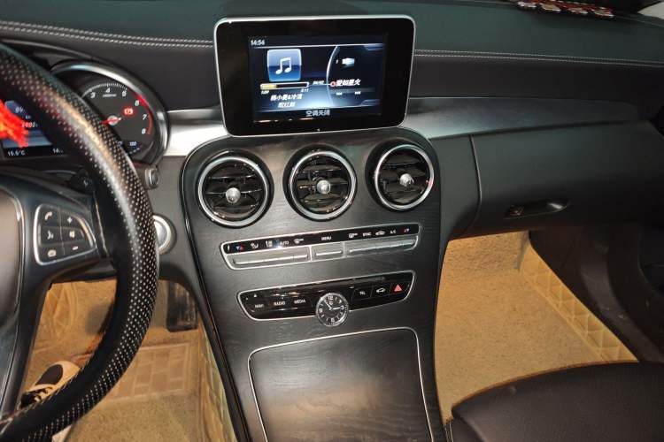 Used Mercedes-Benz C-Class 2018 C 180 L Fashion Edition Sport Version
