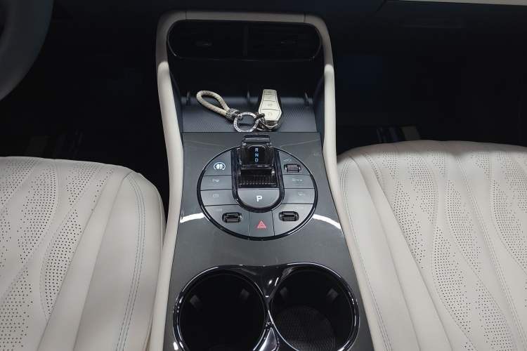 Used BYD Seal 06GT 2025 Intelligent Driving Version 505 Wave Edition Gear Lever