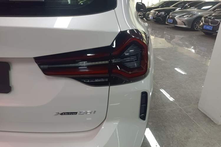 Used BMW X3 2022 Second Facelift xDrive30i Leading Edition M Night Sky Package Right Rear Taillight