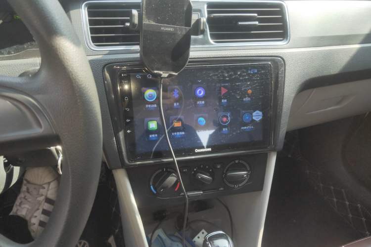 Used Skoda Rapid 2013 1.6L Automatic Smart Selection Model Audio And AC Panel