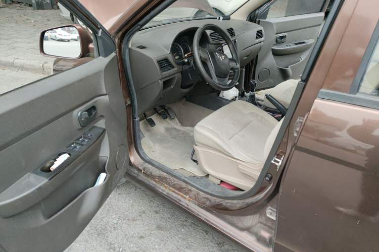 Used Wuling Hongguang 2015 1.2L S Base Model China IV
