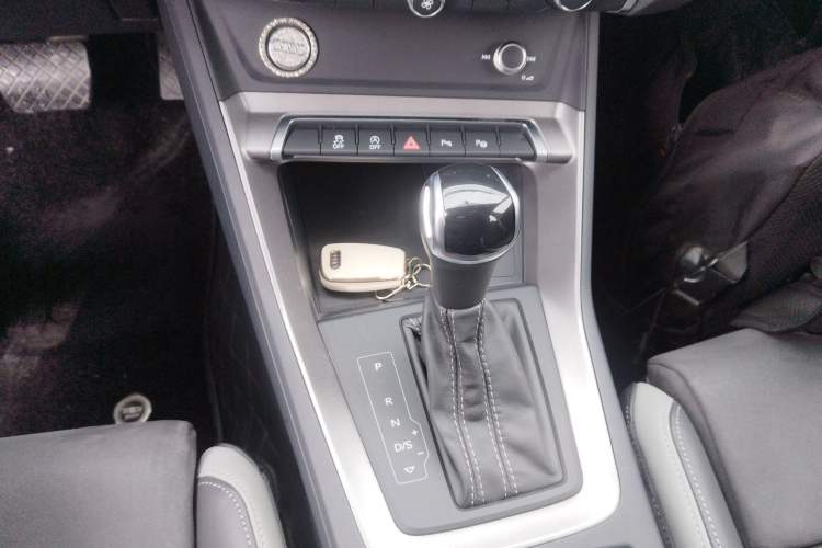 Used Audi Q3 2022 35 TFSI Fashion Dynamic Model
