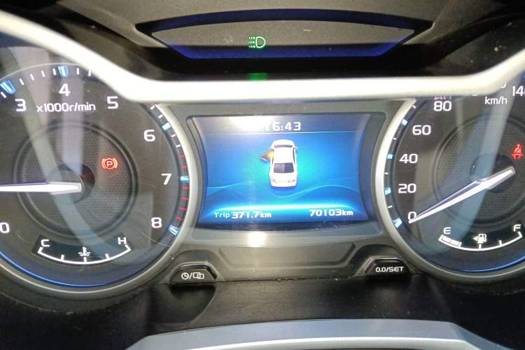 Used Geely Auto Emgrand 2017 Sedan Million Edition 1.5L Manual Luxury Model