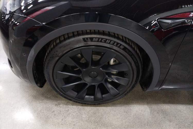 Used Tesla Model Y 2022 Rear-Wheel-Drive Version