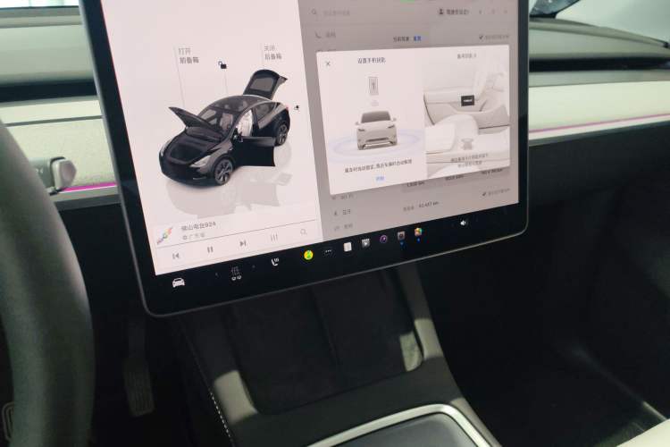 Used Tesla Model Y 2023 Rear-Wheel-Drive Version Audio And AC Panel