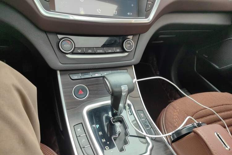 Used Land X7 2016 2.0T Panoramic Prestige Edition
