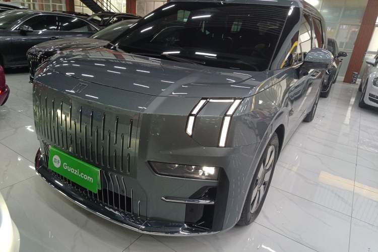 Used Zeekr 009 2024 Six-Seat Executive Version 4WD 108 kWh