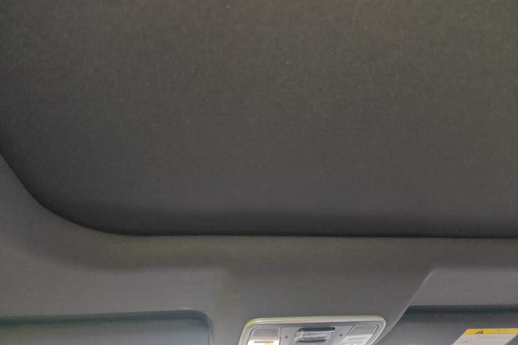 Used CHANGAN OSHAN X5 2022 Sport Edition 1.5T DCT Hurricane Sonic Headliner