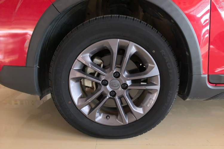 Used Geely Auto Vision X3 2020 1.5L CVT Elite Edition Left Front Wheel Hub