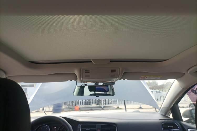 Used Volkswagen Golf 2019 200TSI DSG Comfort & Ambition Edition China VI Standard Headliner