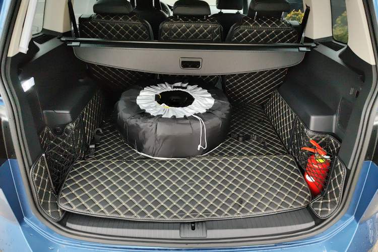 Used Volkswagen Touran 2021 Volkswagen Touran L 280TSI DSG Style Edition 7 Seats
