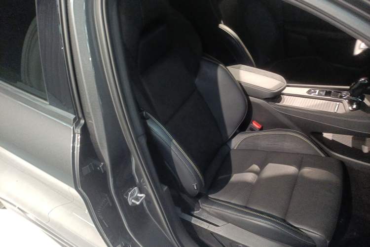 Used Lynk & Co 03 2023 1.5TD DCT JingPro