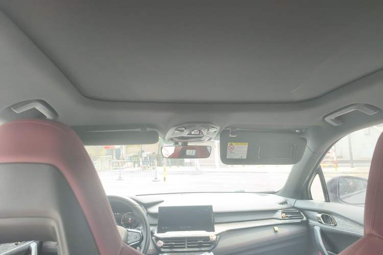 Used Lynk & Co 06 2020 1.5T JinPro model Headliner