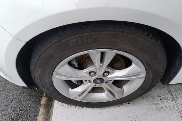 Used Ford Focus 2017 Sedan 1.6L Automatic Comfort Plus SmartDrive Edition