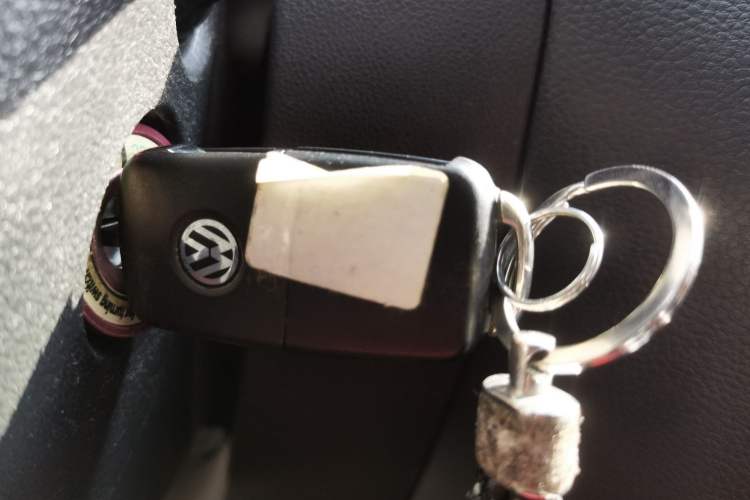 Used Volkswagen Sagitar 2012 1.6L Automatic Fashion Edition