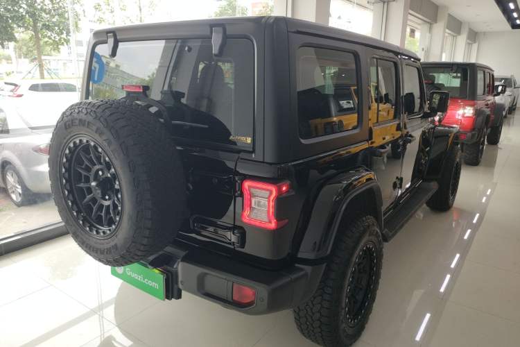 Used Jeep Wrangler 2024 2.0T Sahara Four-Door Edition
