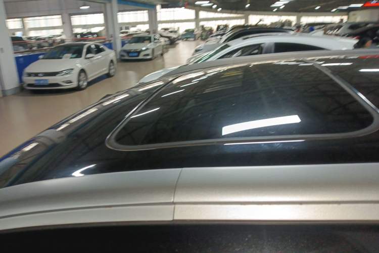 Used Geely Auto Emgrand X7 Sport 2021 Million Edition 1.8TD DCT Two-Wheel Drive Luxury Model
