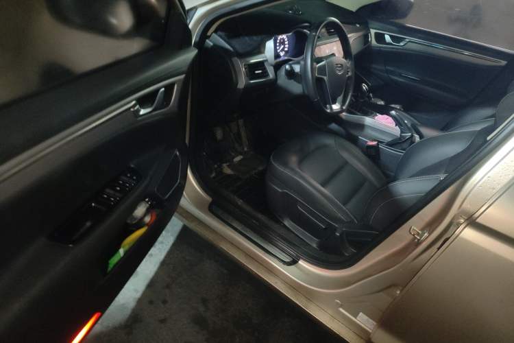 Used Geely Auto Emgrand GL 2018 1.4T Manual Elite Smart Connectivity Version
