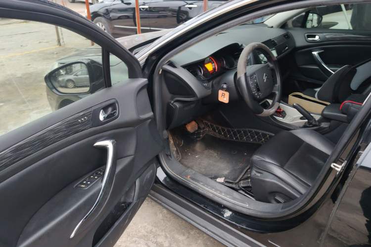 Used Citroen C5 2010 2.3L Automatic Luxury Edition Driver Seat