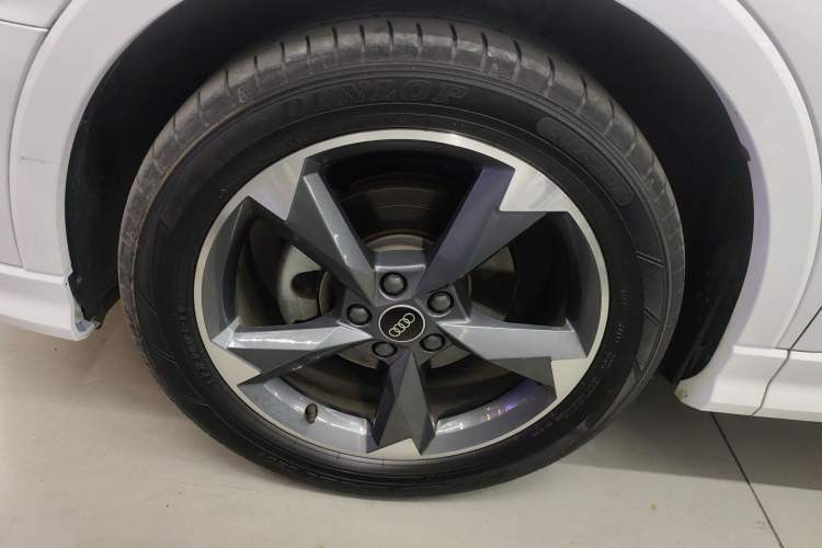 Used Audi Q3 2023 35 TFSI Fashion Dynamic Model (1.4T) Left Front Wheel Hub