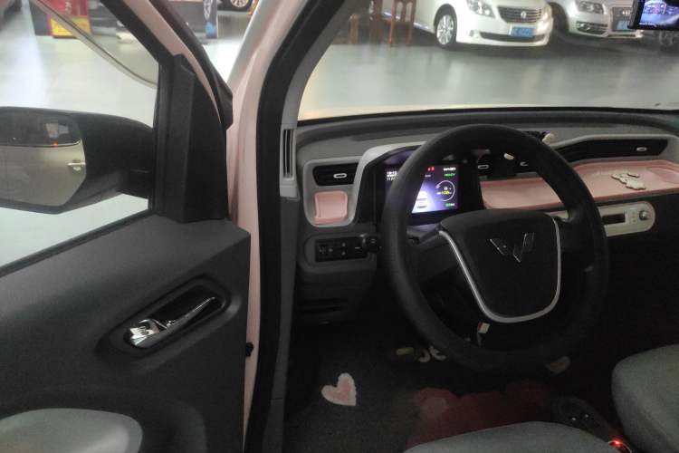 Used Wuling Hongguang MINIEV 2021 Macaron Premium Model – Lithium Iron Phosphate